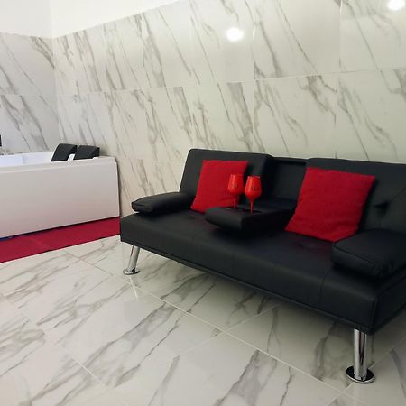 Jacuzzi Suite King Марсала Екстериор снимка