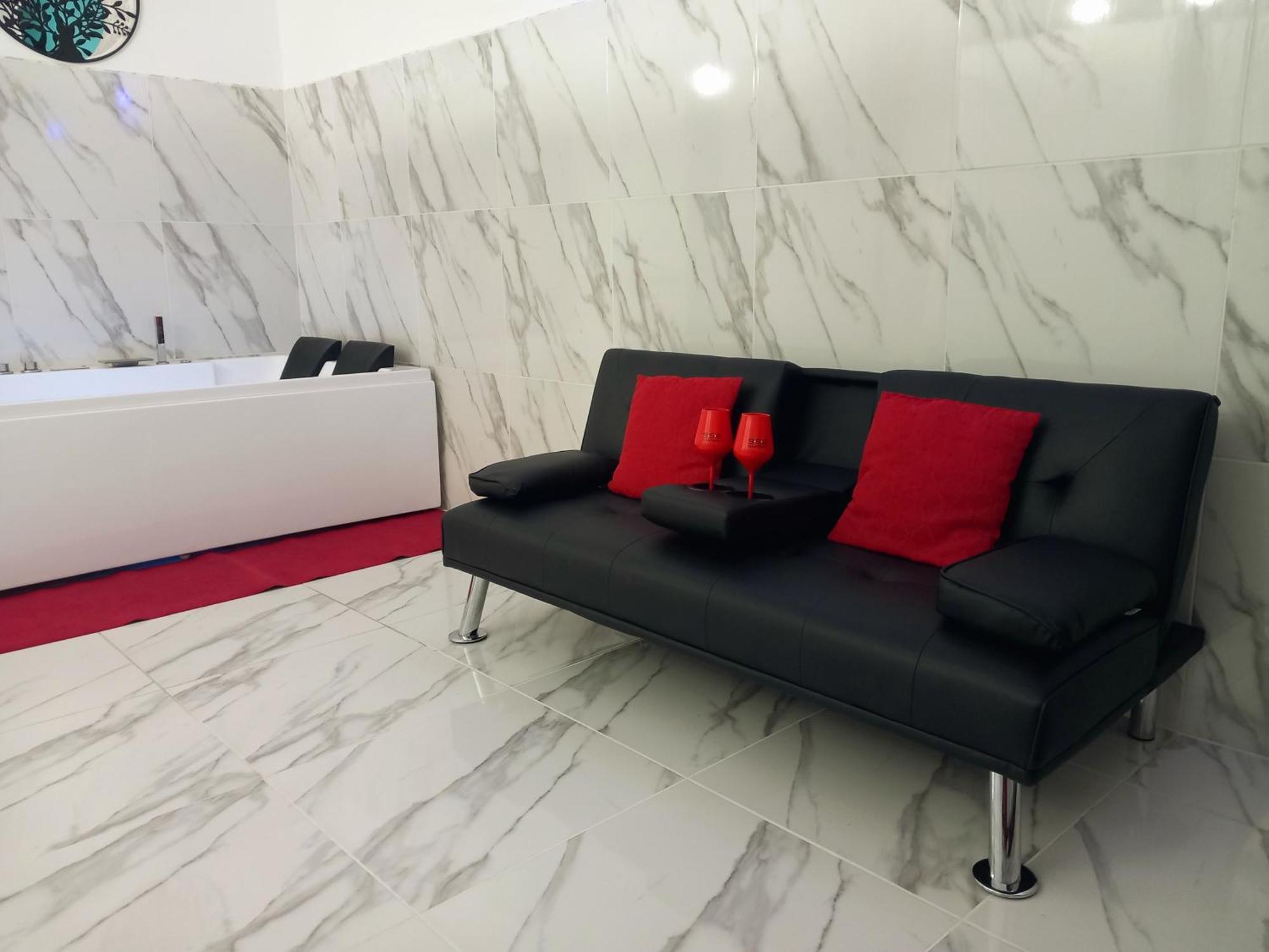 Jacuzzi Suite King Марсала Екстериор снимка
